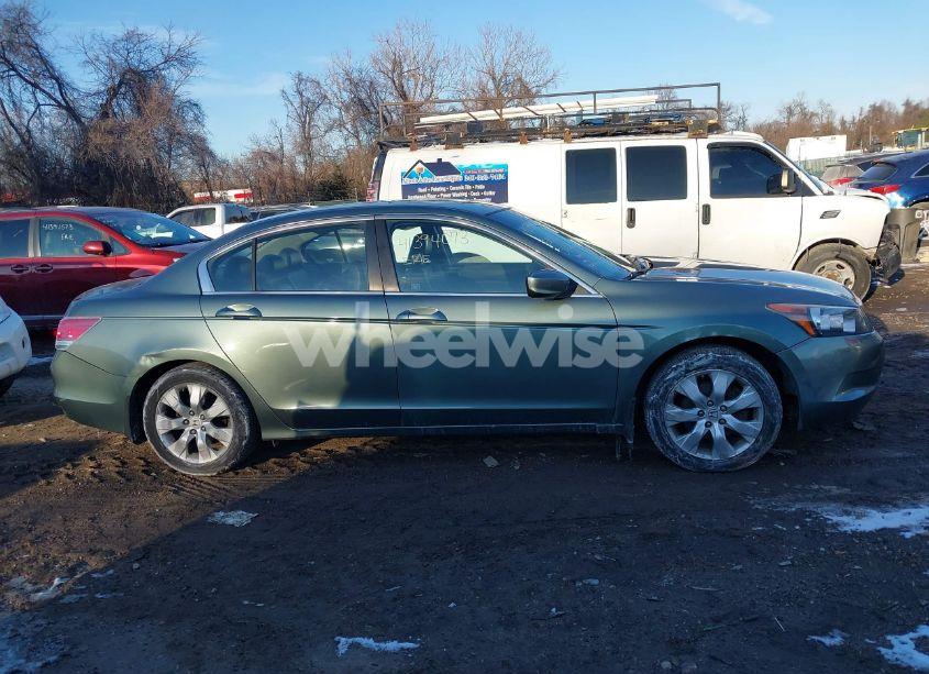 Photo 13 of 2009 Honda Accord 2.4 EX-L (VIN 1HGCP26829A021782)