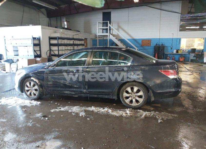 Photo 14 of 2009 Honda Accord 2.4 EX-L (VIN 1HGCP26829A055379)