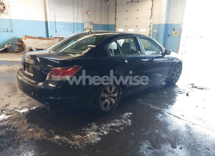 Photo 4 of 2009 Honda Accord 2.4 EX-L (VIN 1HGCP26829A055379)