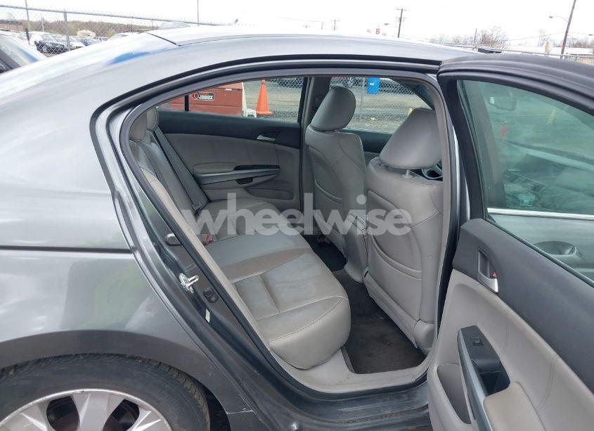 Photo 8 of 2009 Honda Accord 2.4 EX-L (VIN 1HGCP26829A057911)