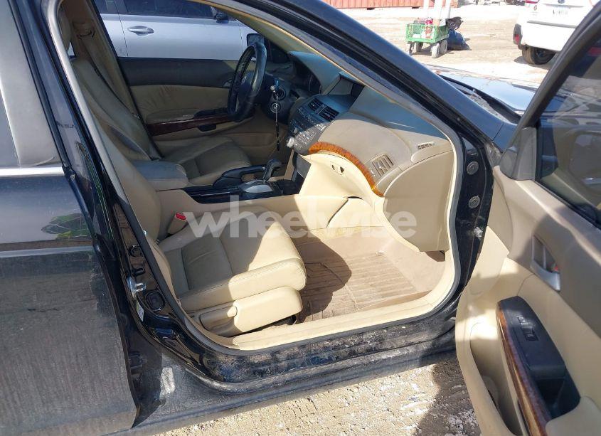 Photo 5 of 2009 Honda Accord 2.4 EX-L (VIN 1HGCP26829A172119)