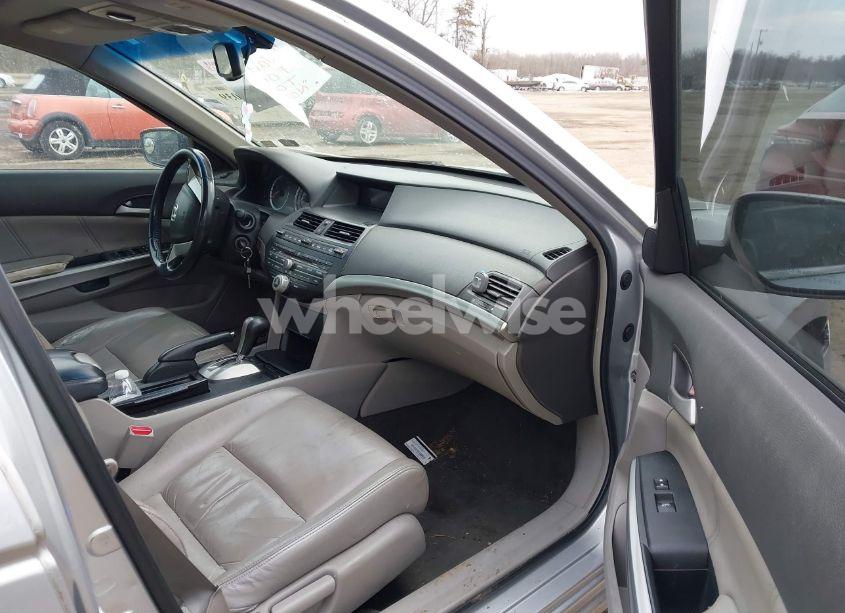 Photo 5 of 2008 Honda Accord 2.4 EX-L (VIN 1HGCP26838A046141)