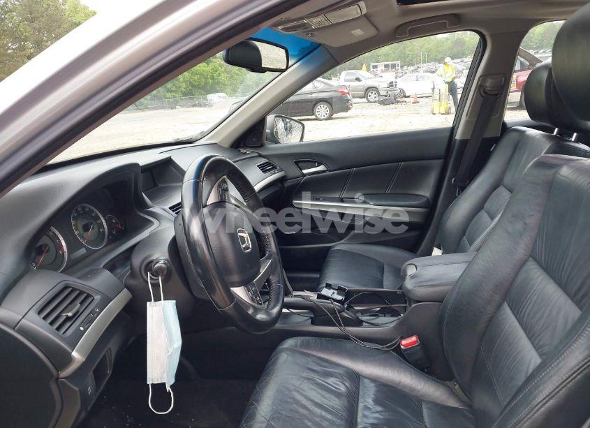 Photo 5 of 2009 Honda Accord 2.4 EX-L (VIN 1HGCP26839A007356)