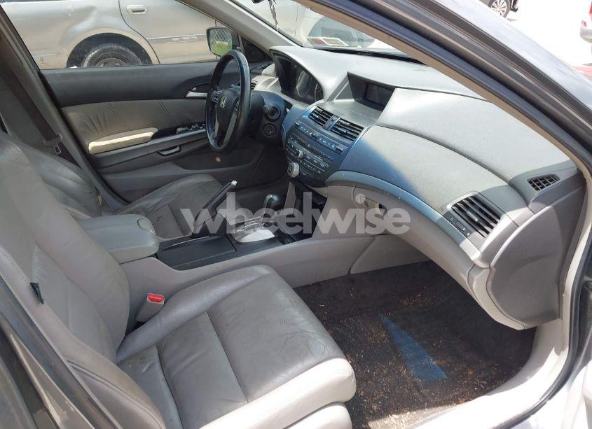 Photo 5 of 2009 Honda Accord 2.4 EX-L (VIN 1HGCP26839A169116)