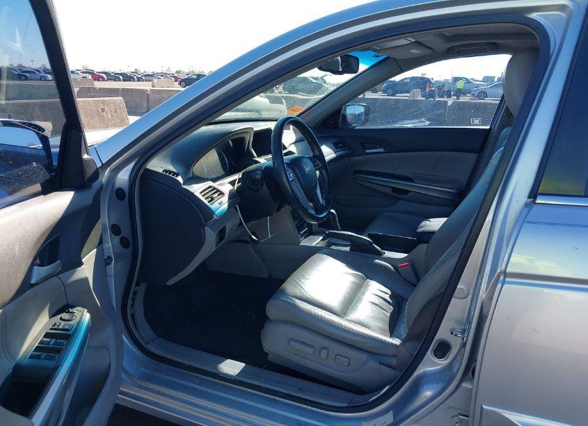 Photo 5 of 2008 Honda Accord 2.4 EX-L (VIN 1HGCP26848A084008)