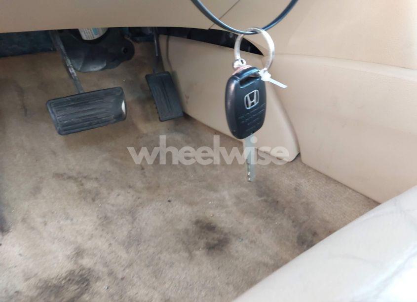 Photo 11 of 2008 Honda Accord 2.4 EX-L (VIN 1HGCP26848A107724)