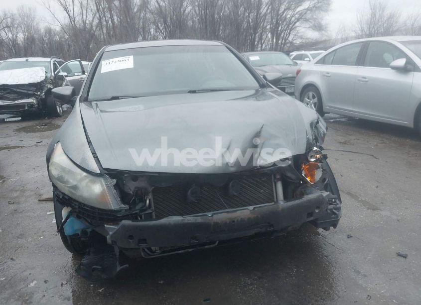 Photo 13 of 2009 Honda Accord 2.4 EX-L (VIN 1HGCP26849A025767)