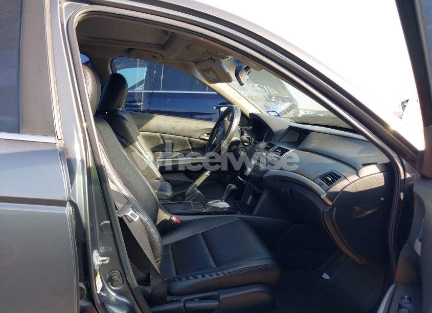 Photo 5 of 2009 Honda Accord 2.4 EX-L (VIN 1HGCP26849A025896)