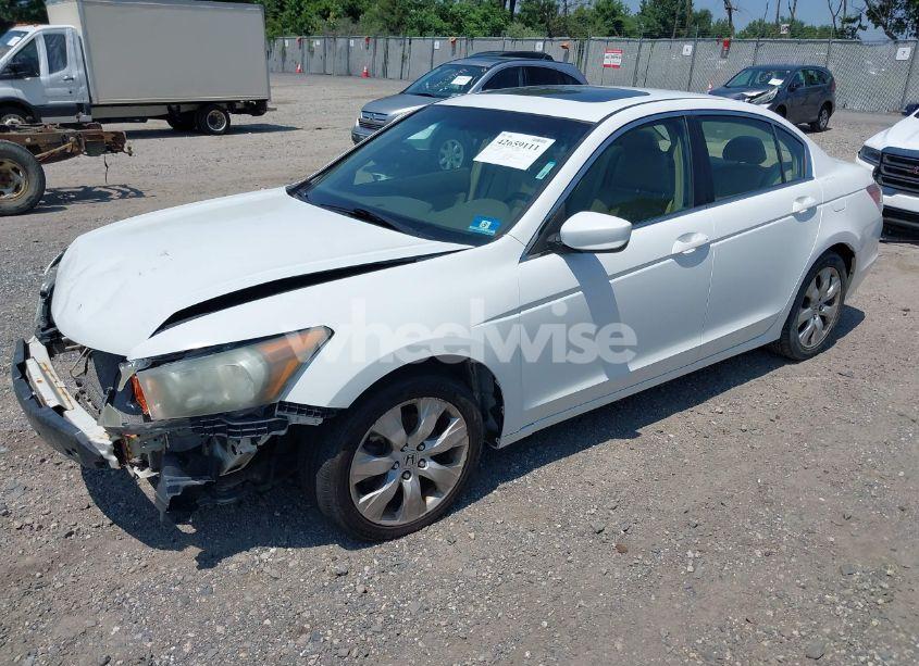 Photo 2 of 2009 Honda Accord 2.4 EX-L (VIN 1HGCP26849A056646)