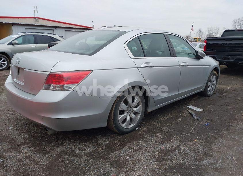 Photo 4 of 2009 Honda Accord 2.4 EX-L (VIN 1HGCP26849A090604)