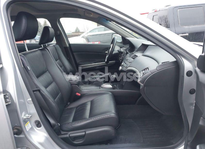 Photo 5 of 2009 Honda Accord 2.4 EX-L (VIN 1HGCP26849A090604)