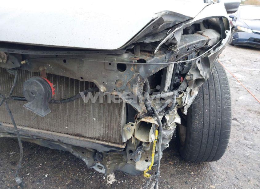 Photo 13 of 2009 Honda Accord 2.4 EX-L (VIN 1HGCP26849A092496)