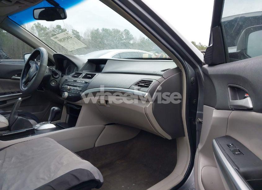 Photo 5 of 2009 Honda Accord 2.4 EX-L (VIN 1HGCP26849A092496)