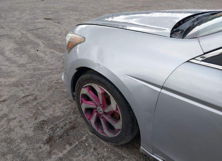 Photo 15 of 2009 Honda Accord 2.4 EX-L (VIN 1HGCP26849A137467)