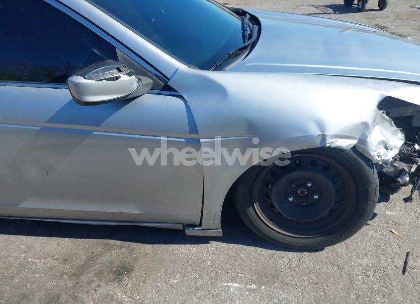 Photo 13 of 2009 Honda Accord 2.4 EX-L (VIN 1HGCP26849A141695)