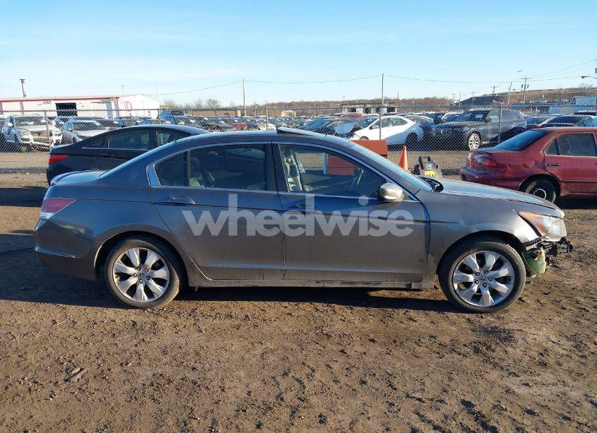 Photo 13 of 2009 Honda Accord 2.4 EX-L (VIN 1HGCP26849A165429)