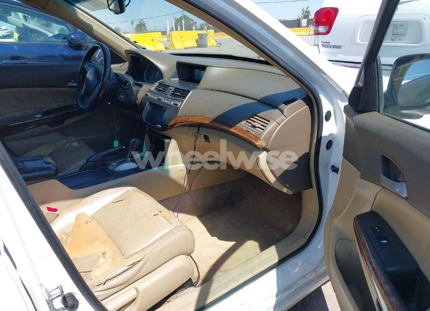 Photo 5 of 2008 Honda Accord 2.4 EX-L (VIN 1HGCP26858A065340)