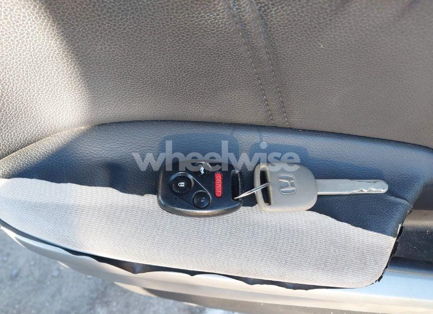 Photo 11 of 2008 Honda Accord 2.4 EX-L (VIN 1HGCP26858A101205)