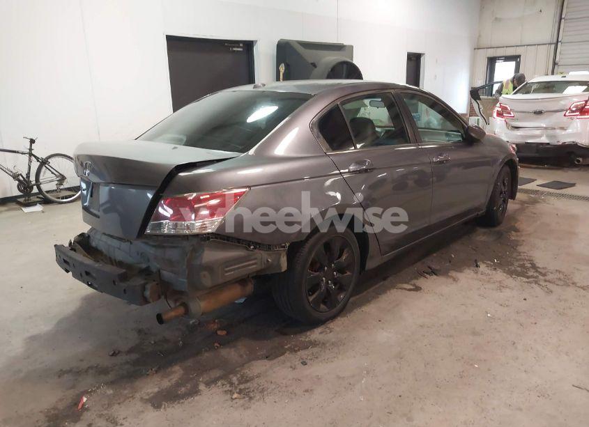 Photo 4 of 2008 Honda Accord 2.4 EX-L (VIN 1HGCP26858A133152)