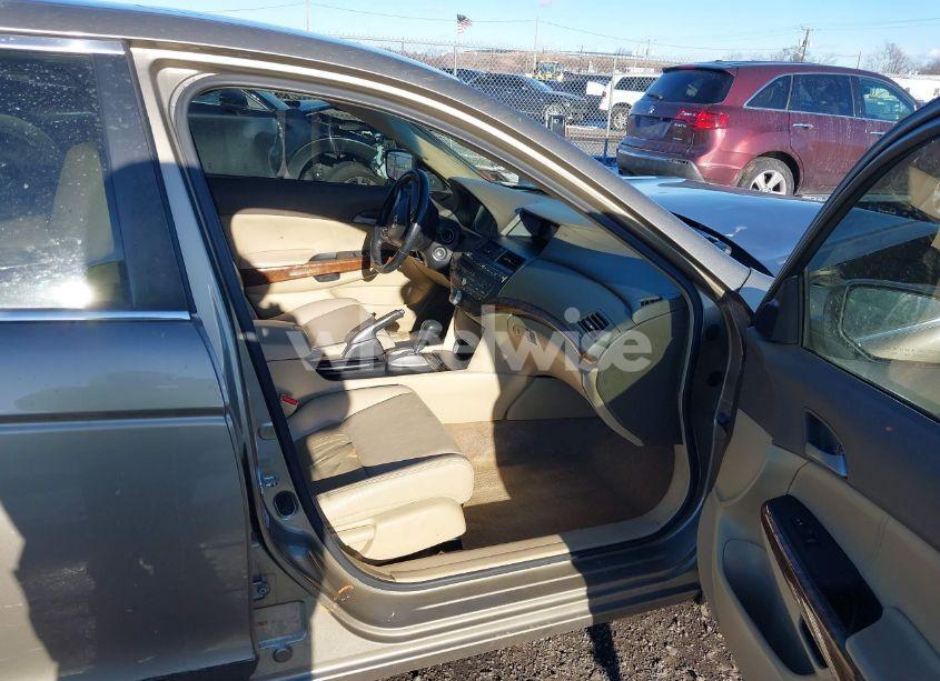 Photo 5 of 2008 Honda Accord 2.4 EX-L (VIN 1HGCP26858A158651)