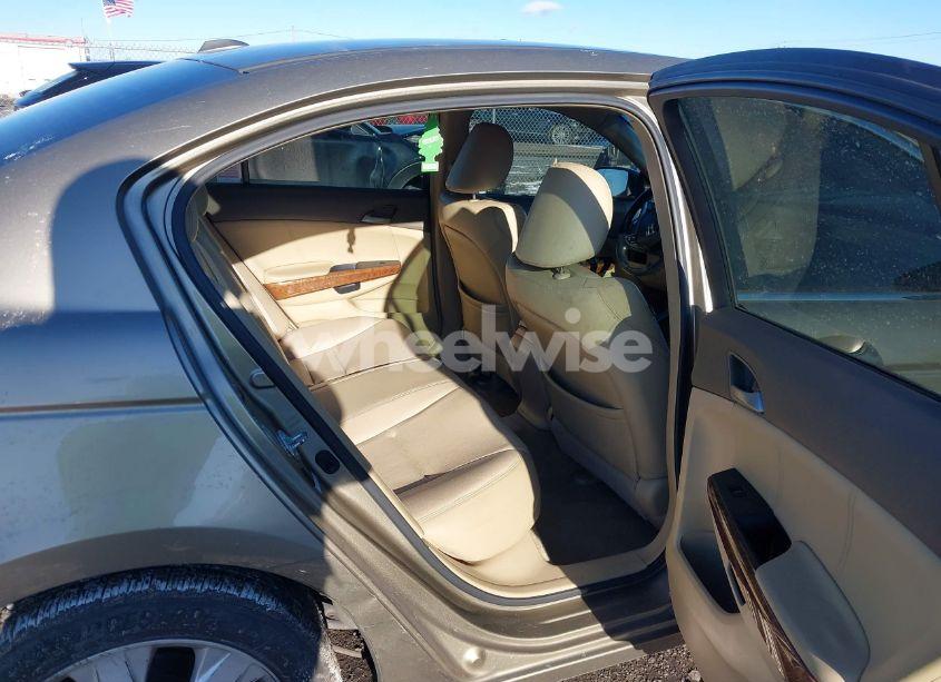 Photo 8 of 2008 Honda Accord 2.4 EX-L (VIN 1HGCP26858A158651)