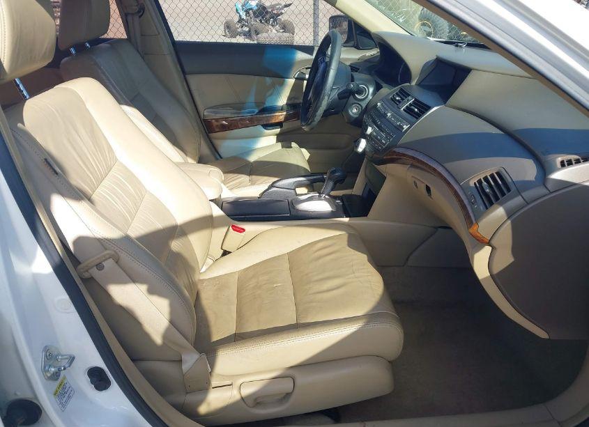 Photo 5 of 2009 Honda Accord 2.4 EX-L (VIN 1HGCP26859A033022)