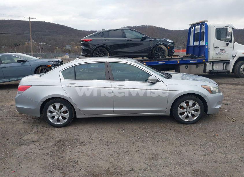 Photo 13 of 2009 Honda Accord 2.4 EX-L (VIN 1HGCP26859A060401)