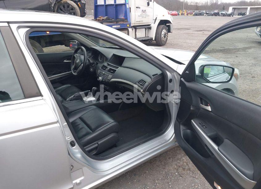 Photo 5 of 2009 Honda Accord 2.4 EX-L (VIN 1HGCP26859A060401)