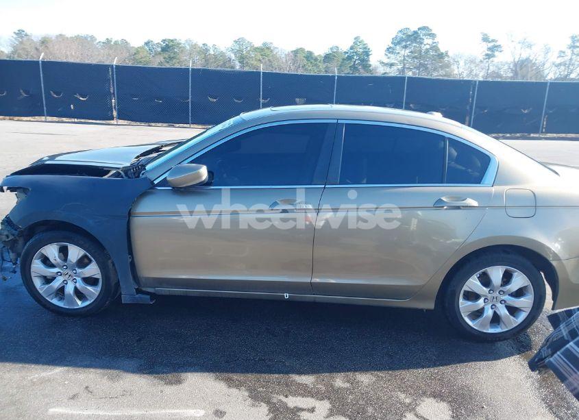 Photo 15 of 2009 Honda Accord 2.4 EX-L (VIN 1HGCP26859A121519)