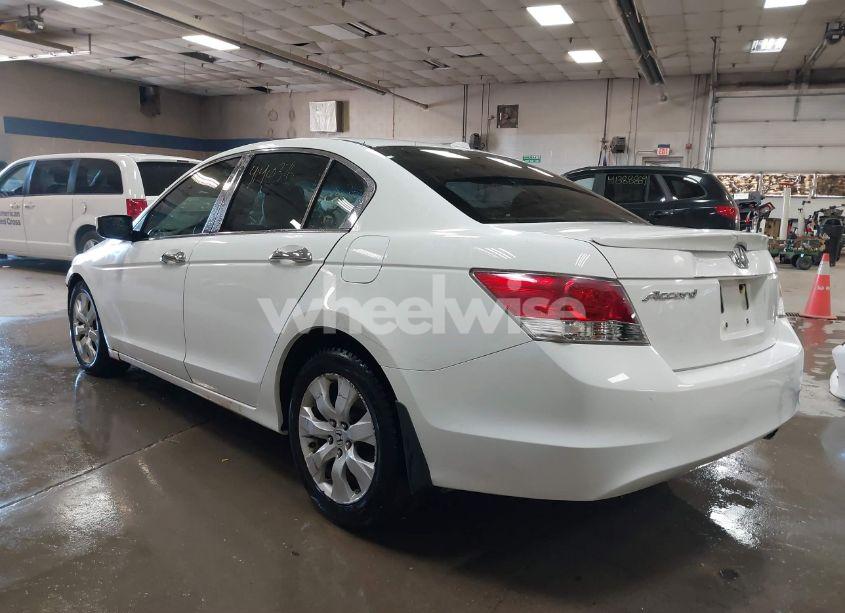 Photo 3 of 2008 Honda Accord 2.4 EX-L (VIN 1HGCP26868A106736)