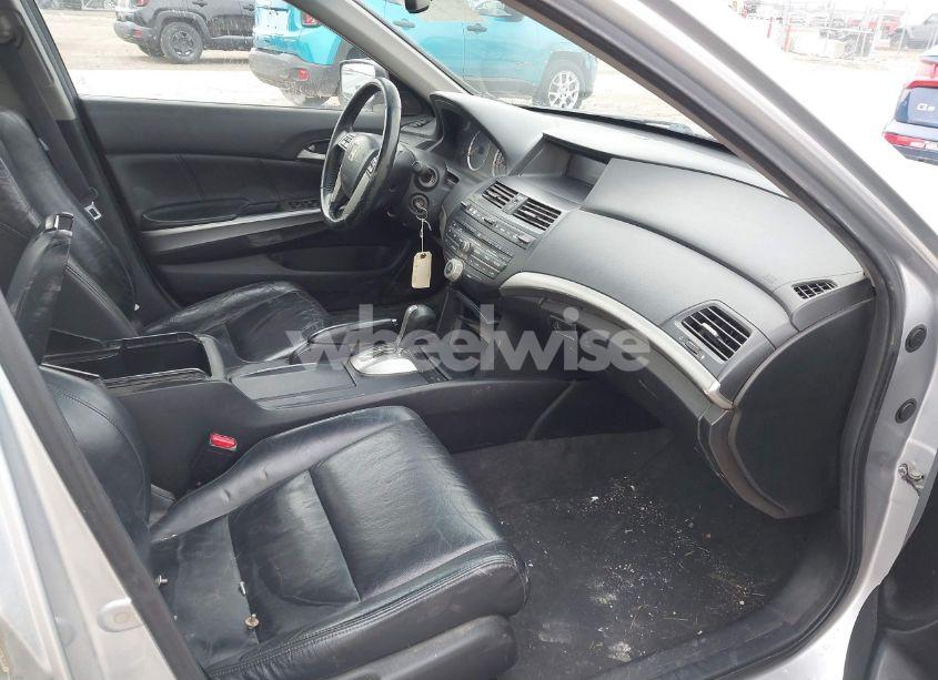 Photo 5 of 2008 Honda Accord 2.4 EX-L (VIN 1HGCP26868A127554)