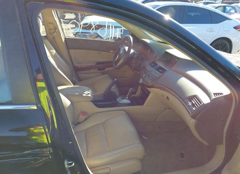 Photo 5 of 2009 Honda Accord 2.4 EX-L (VIN 1HGCP26869A095450)