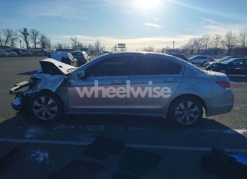 Photo 14 of 2009 Honda Accord 2.4 EX-L (VIN 1HGCP26869A108357)