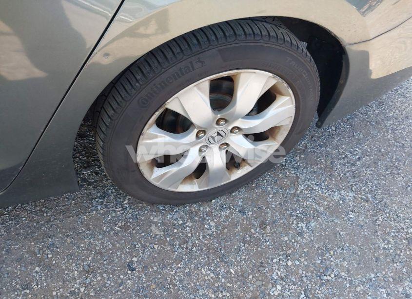 Photo 12 of 2009 Honda Accord 2.4 EX-L (VIN 1HGCP26869A119813)