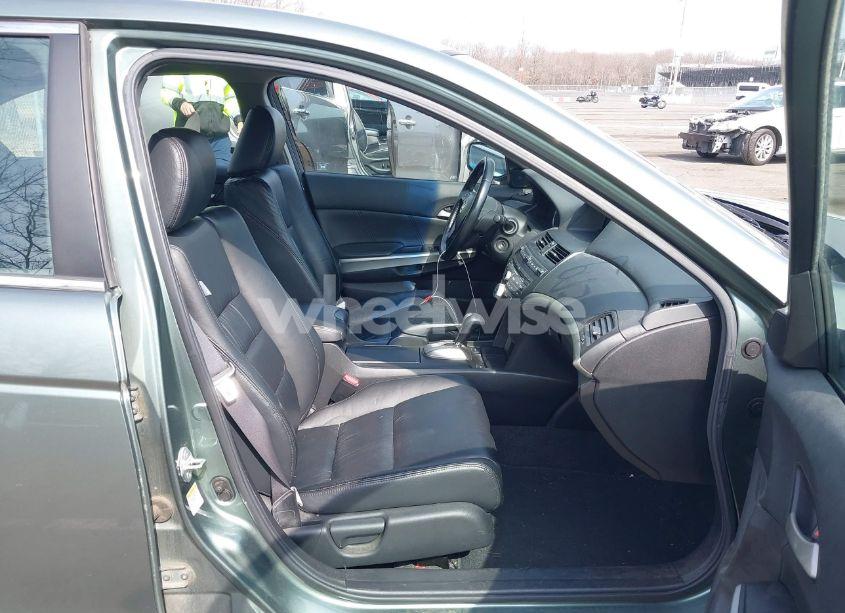 Photo 5 of 2009 Honda Accord 2.4 EX-L (VIN 1HGCP26869A122310)