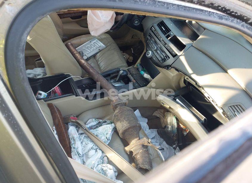 Photo 5 of 2009 Honda Accord 2.4 EX-L (VIN 1HGCP26869A143755)