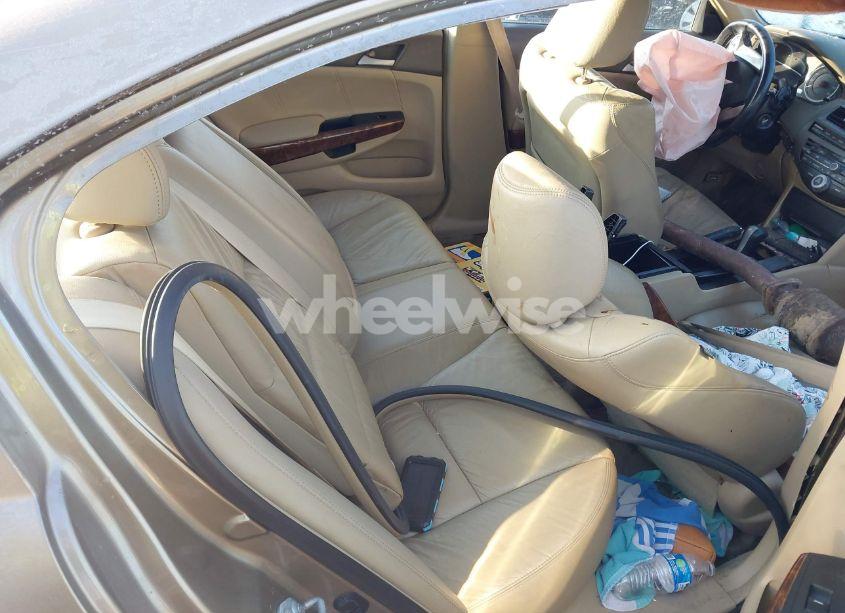 Photo 8 of 2009 Honda Accord 2.4 EX-L (VIN 1HGCP26869A143755)