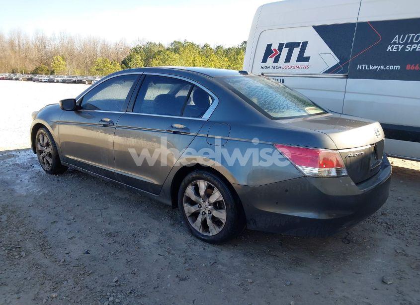 Photo 3 of 2009 Honda Accord 2.4 EX-L (VIN 1HGCP26879A016500)