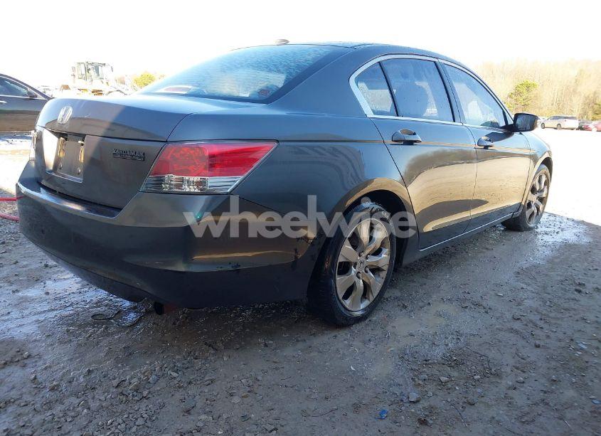 Photo 4 of 2009 Honda Accord 2.4 EX-L (VIN 1HGCP26879A016500)