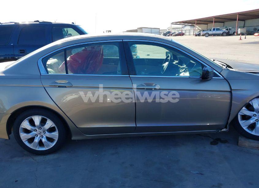 Photo 14 of 2009 Honda Accord 2.4 EX-L (VIN 1HGCP26879A029599)