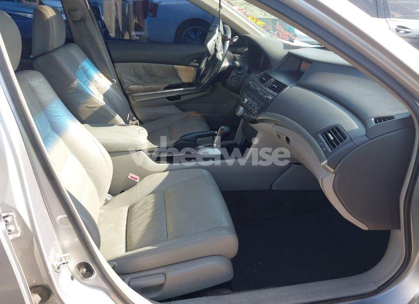 Photo 5 of 2009 Honda Accord 2.4 EX-L (VIN 1HGCP26879A070167)