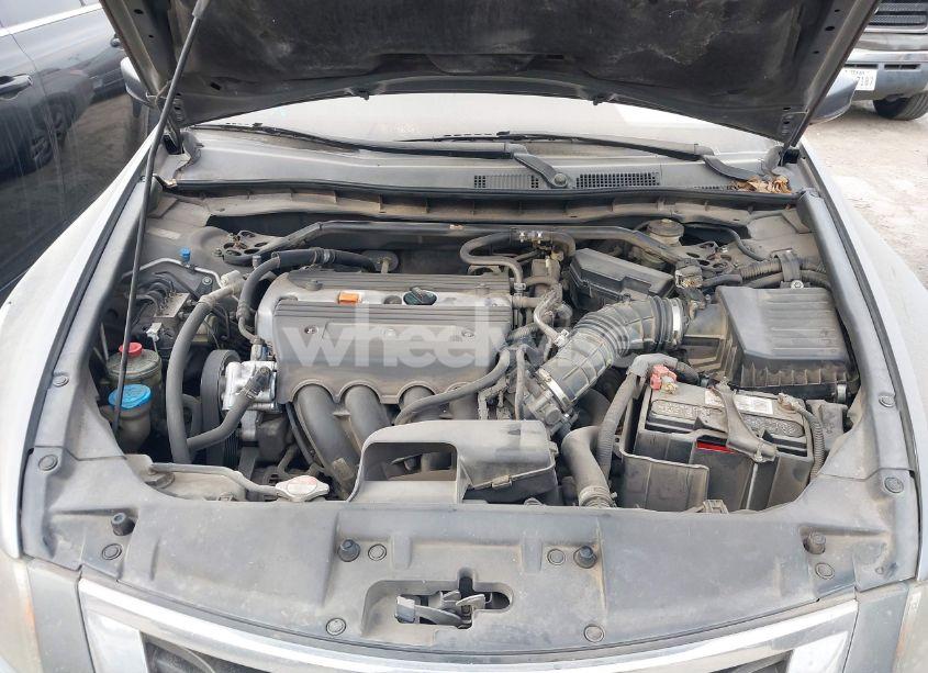 Photo 10 of 2009 Honda Accord 2.4 EX-L (VIN 1HGCP26879A079886)