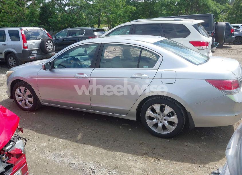 Photo 14 of 2009 Honda Accord 2.4 EX-L (VIN 1HGCP26879A096025)