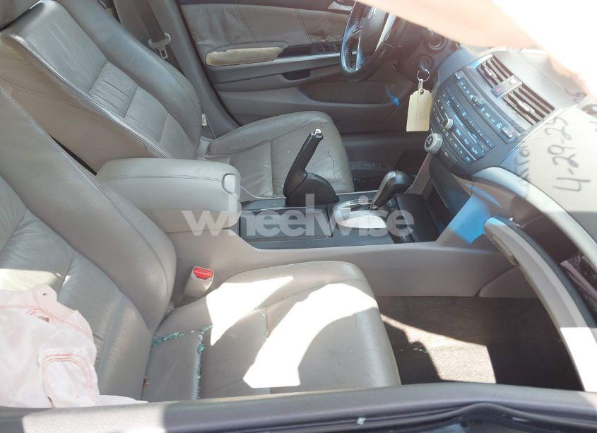 Photo 5 of 2009 Honda Accord 2.4 EX-L (VIN 1HGCP26879A096025)