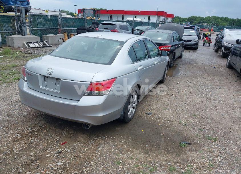 Photo 4 of 2009 Honda Accord 2.4 EX-L (VIN 1HGCP26879A103197)