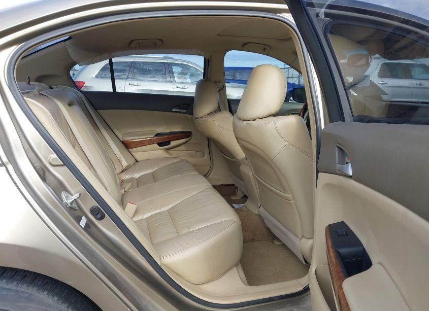 Photo 8 of 2009 Honda Accord SDN (VIN 1HGCP26889A028056)