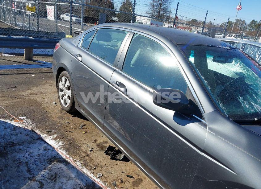 Photo 13 of 2009 Honda Accord 2.4 EX-L (VIN 1HGCP26889A053331)