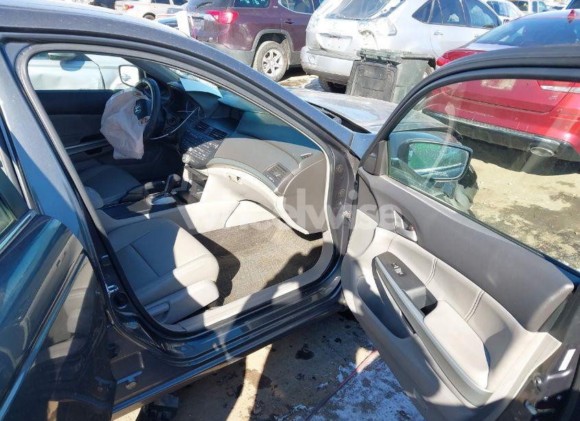 Photo 5 of 2009 Honda Accord 2.4 EX-L (VIN 1HGCP26889A053331)