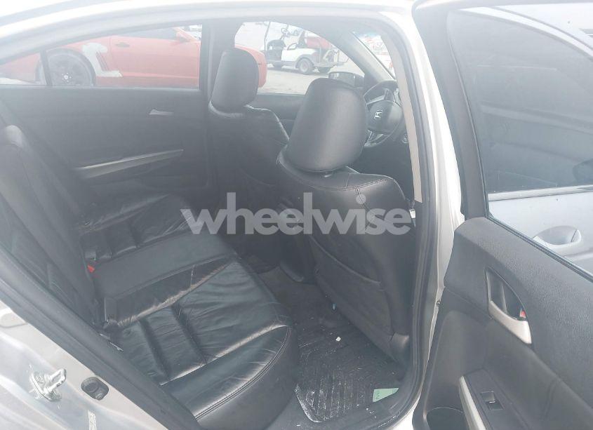 Photo 8 of 2009 Honda Accord 2.4 EX-L (VIN 1HGCP26889A083574)