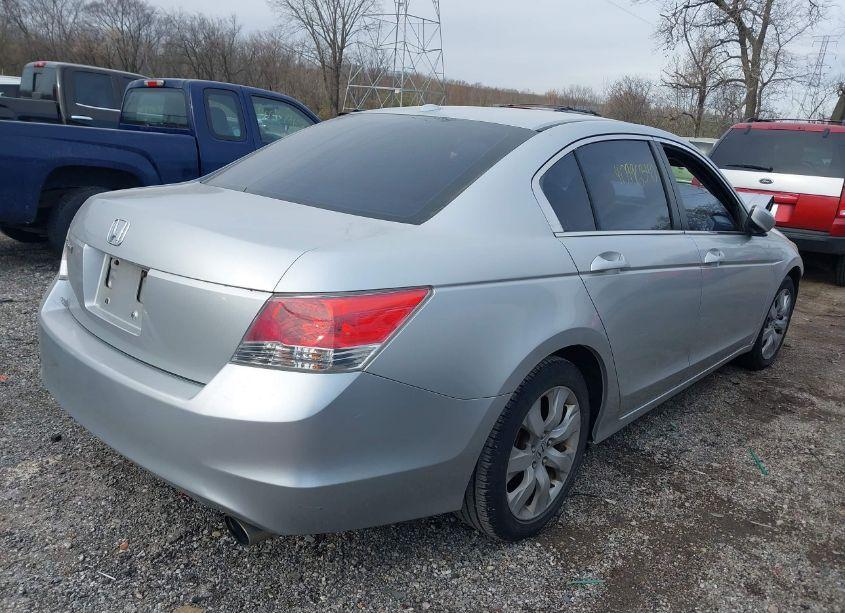 Photo 4 of 2009 Honda Accord 2.4 EX-L (VIN 1HGCP26889A101801)